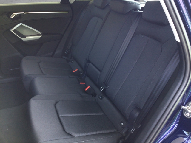 Q3 advanced 35 TFSI 110(150) kW(PS) S tronic