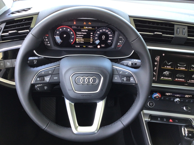 Q3 advanced 35 TFSI 110(150) kW(PS) S tronic