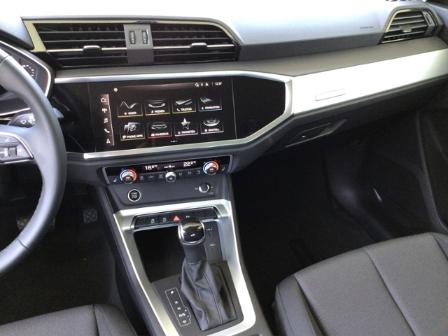 Q3 advanced 35 TFSI 110(150) kW(PS) S tronic