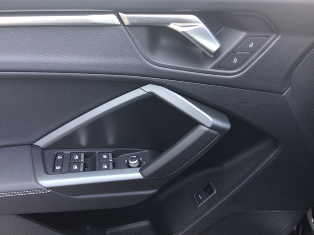 Q3 S line 35 TFSI 110(150) kW(PS) S tronic