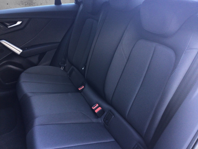 Q2 advanced 30 TFSI Schaltgetriebe