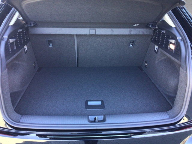 Q2 advanced 30 TFSI Schaltgetriebe