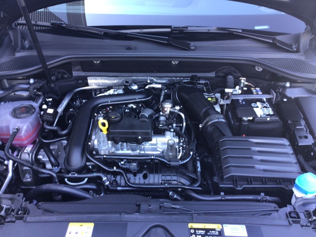 Q2 advanced 30 TFSI Schaltgetriebe