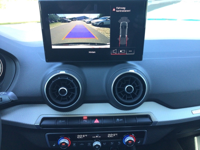 Q2 advanced 30 TFSI Schaltgetriebe