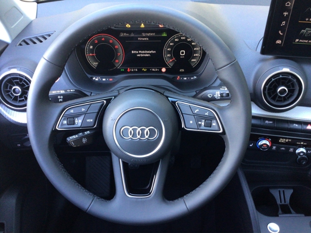 Q2 advanced 30 TFSI Schaltgetriebe