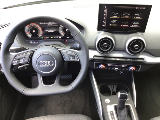 Q2 advanced 35 TFSI 110(150) kW(PS) S tronic