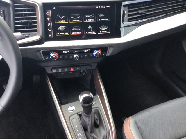 A1 Sportback S line 40 TFSI S tronic