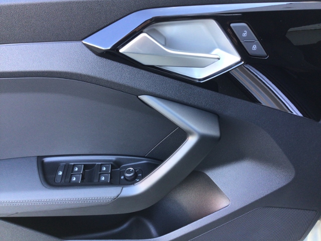 A1 allstreet 30 TFSI S tronic