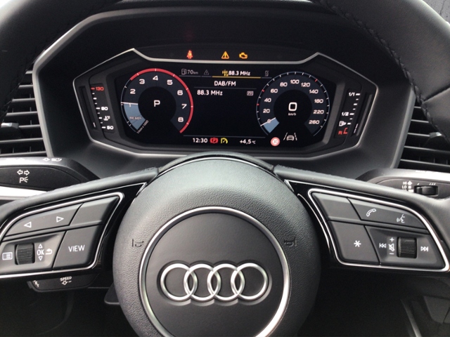 A1 Sportback advanced 30 TFSI S tronic