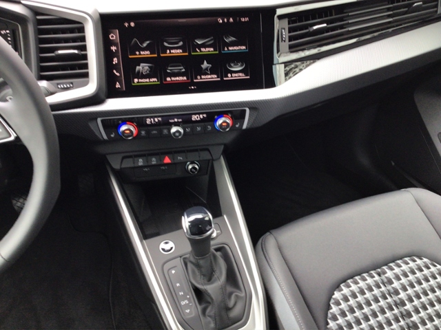 A1 Sportback advanced 30 TFSI S tronic