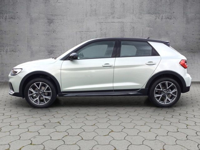 A1 allstreet 30 TFSI 85(116) kW(PS) S tronic