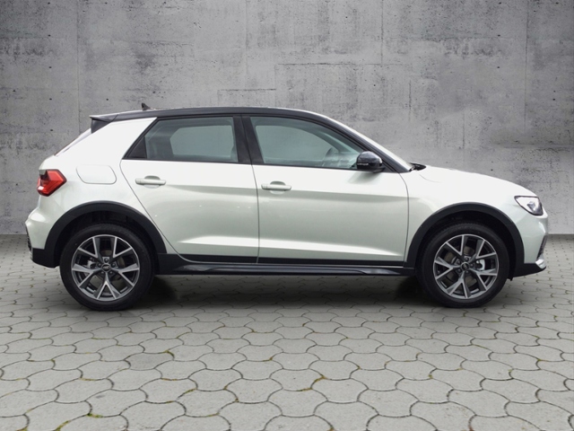 A1 allstreet 30 TFSI 85(116) kW(PS) S tronic