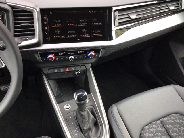 A1 allstreet 30 TFSI 85(116) kW(PS) S tronic