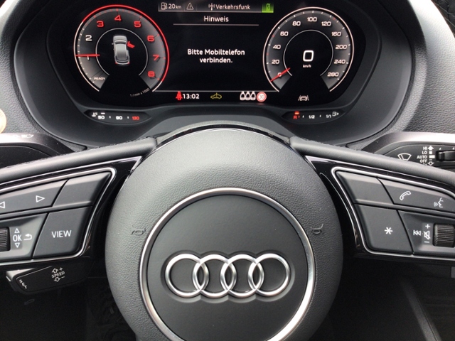 Q2 advanced 30 TFSI  Schaltgetriebe
