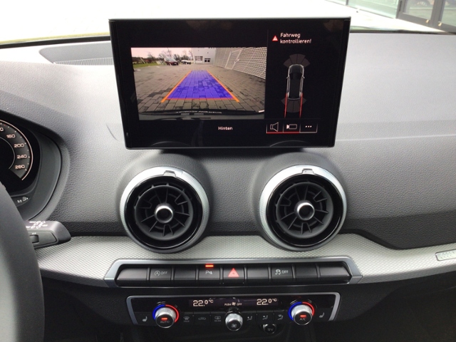 Q2 advanced 30 TFSI  Schaltgetriebe