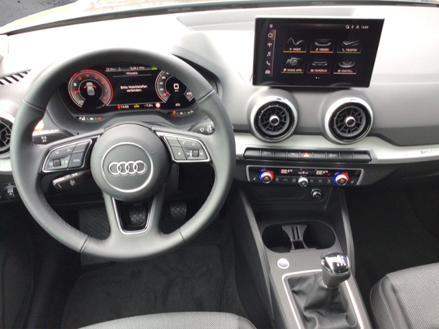 Q2 advanced 30 TFSI  Schaltgetriebe