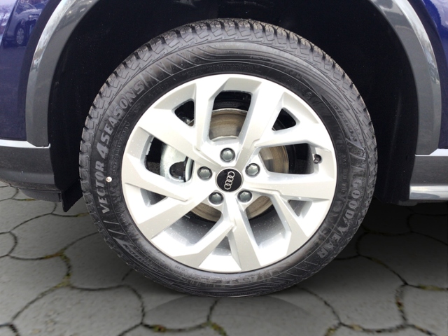 Q2 advanced 30 TFSI Schaltgetriebe