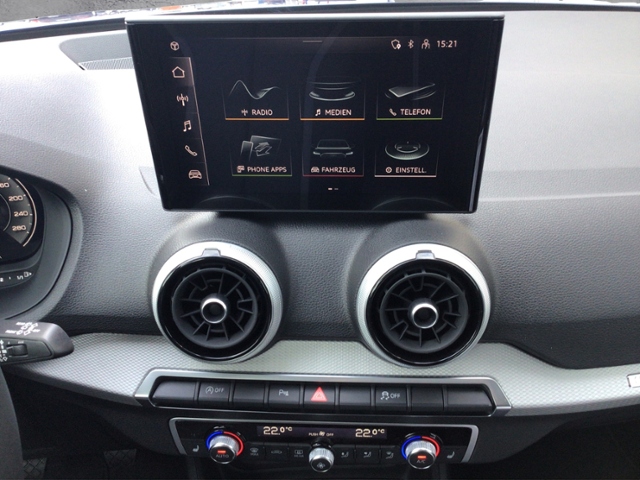 Q2 advanced 30 TFSI Schaltgetriebe