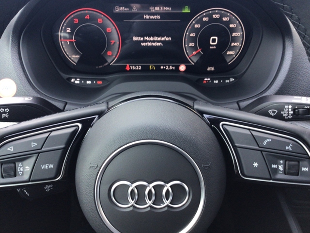 Q2 advanced 30 TFSI Schaltgetriebe