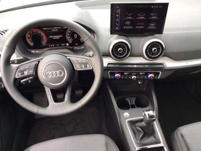 Q2 advanced 30 TFSI  Schaltgetriebe