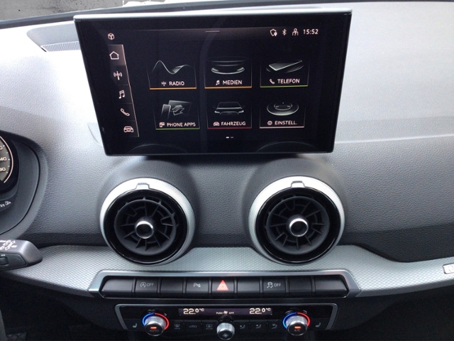 Q2 advanced 30 TFSI  Schaltgetriebe