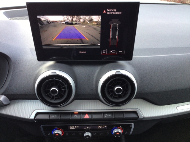 Q2 advanced 30 TFSI  Schaltgetriebe