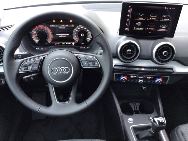 Q2 advanced 30 TFSI  Schaltgetriebe