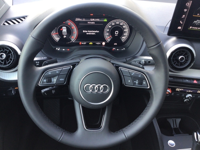 Q2 advanced 35 TFSI  S tronic