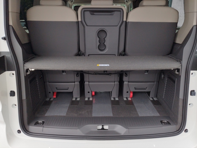 T7 Multivan Life Motor: 2,0 l TSI OPF 150 kW Get