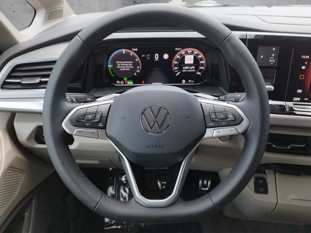 Multivan T7 Style 1.5 TSI eHybrid 4MOTION DSG KL