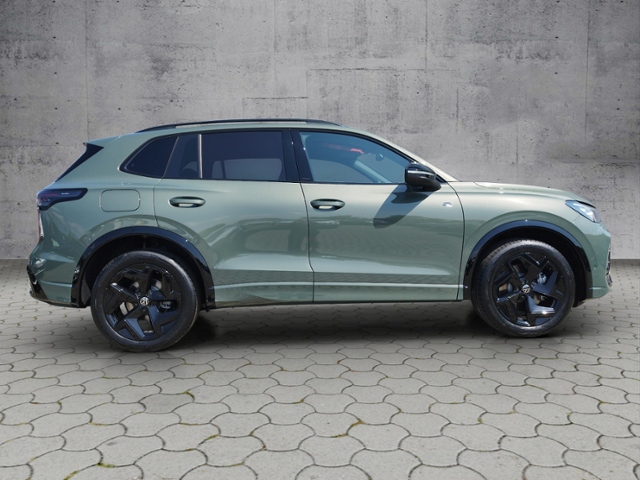 Tiguan R-line 2.0TDI DSG BlackStyle/IQ-Paket/Mat