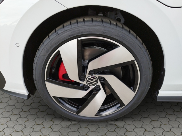 Golf GTE 1,5 l eHybrid OPF 130 kW (177 PS) / 85 